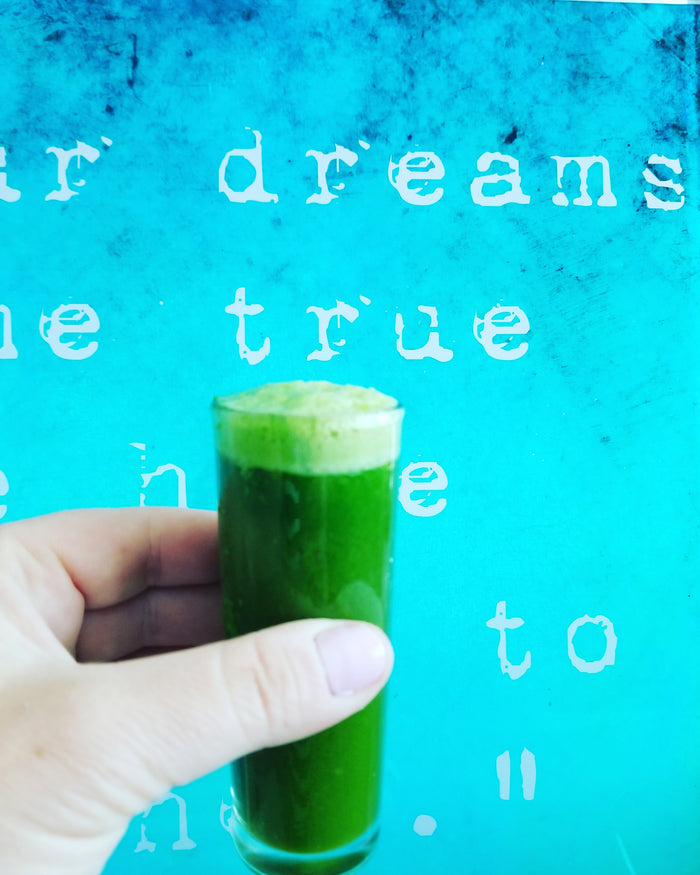 Wheatgrass Juice is an AMAZING SUPERFOOD!